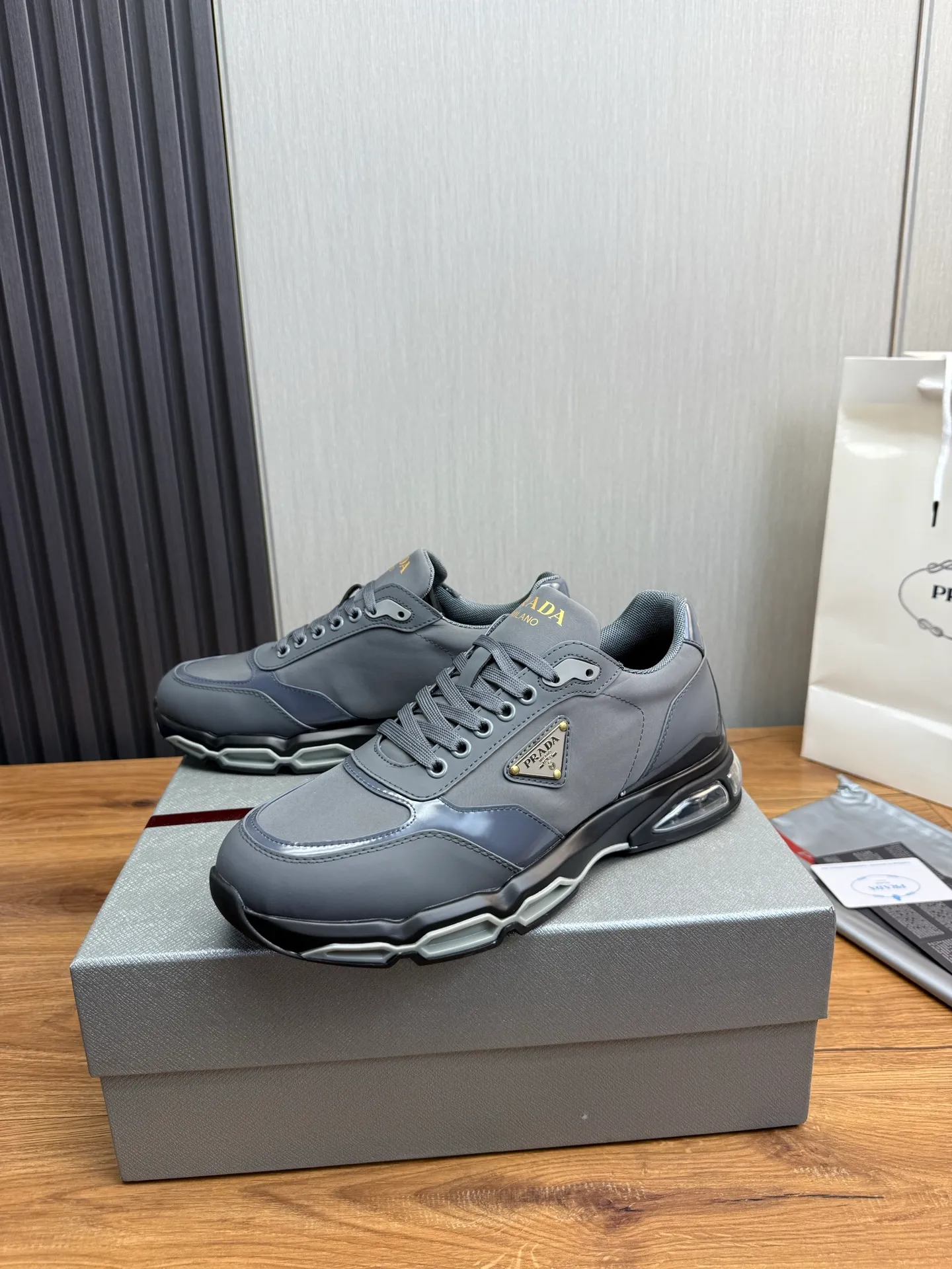 Men's shoes 💰640💰 [PRADA] Men's shoes are popular in the counter, official website is synchronized, 1 high-quality shipment ✔️Original cowhide upper + cowhide lining, 1🆚1 replica, original sole, 38-45 (45 customized, non-refundable)